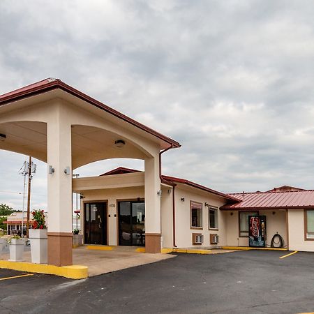 Red Roof Inn Buffalo, Tx Buitenkant foto