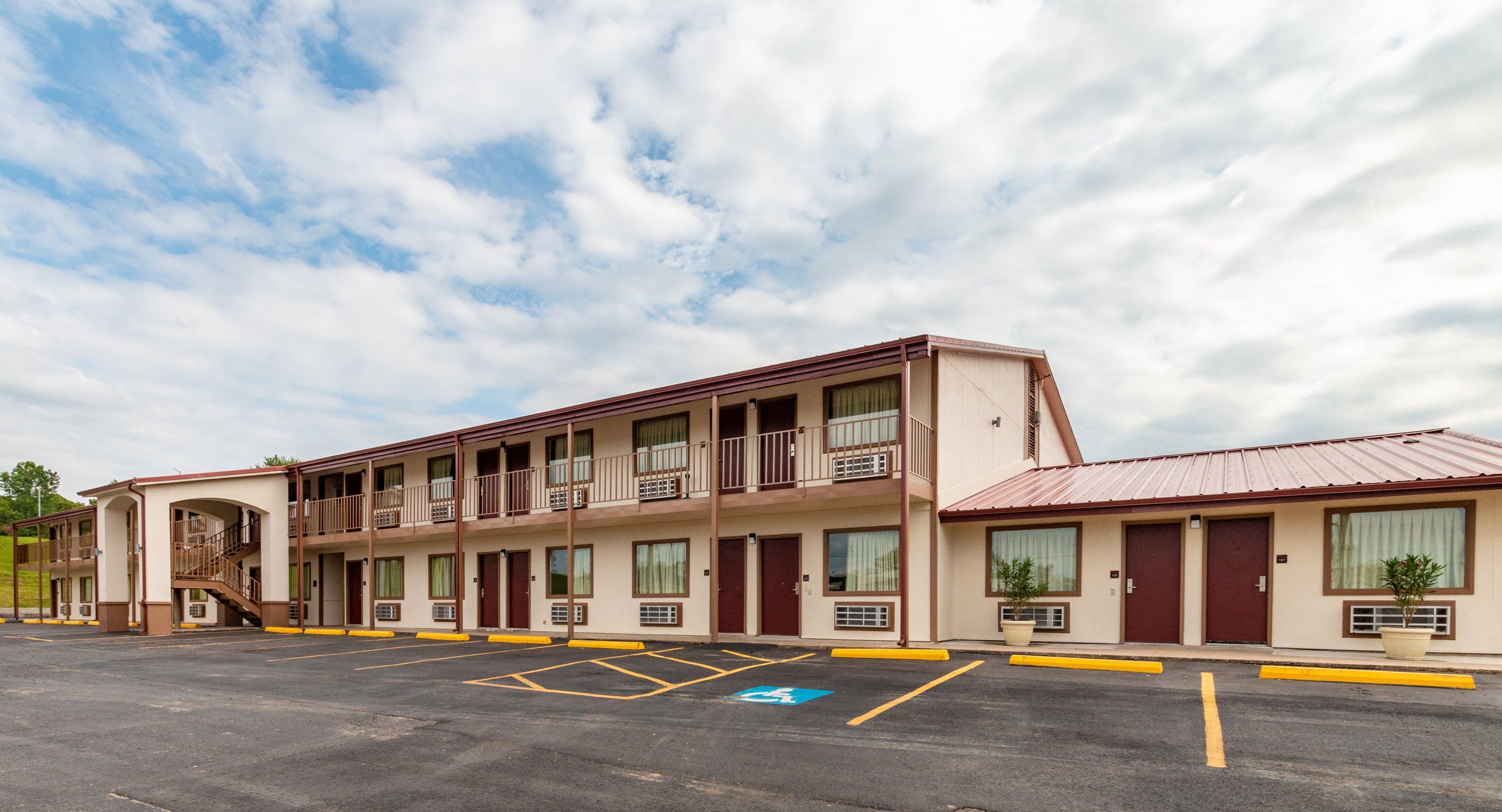 Red Roof Inn Buffalo, Tx Buitenkant foto