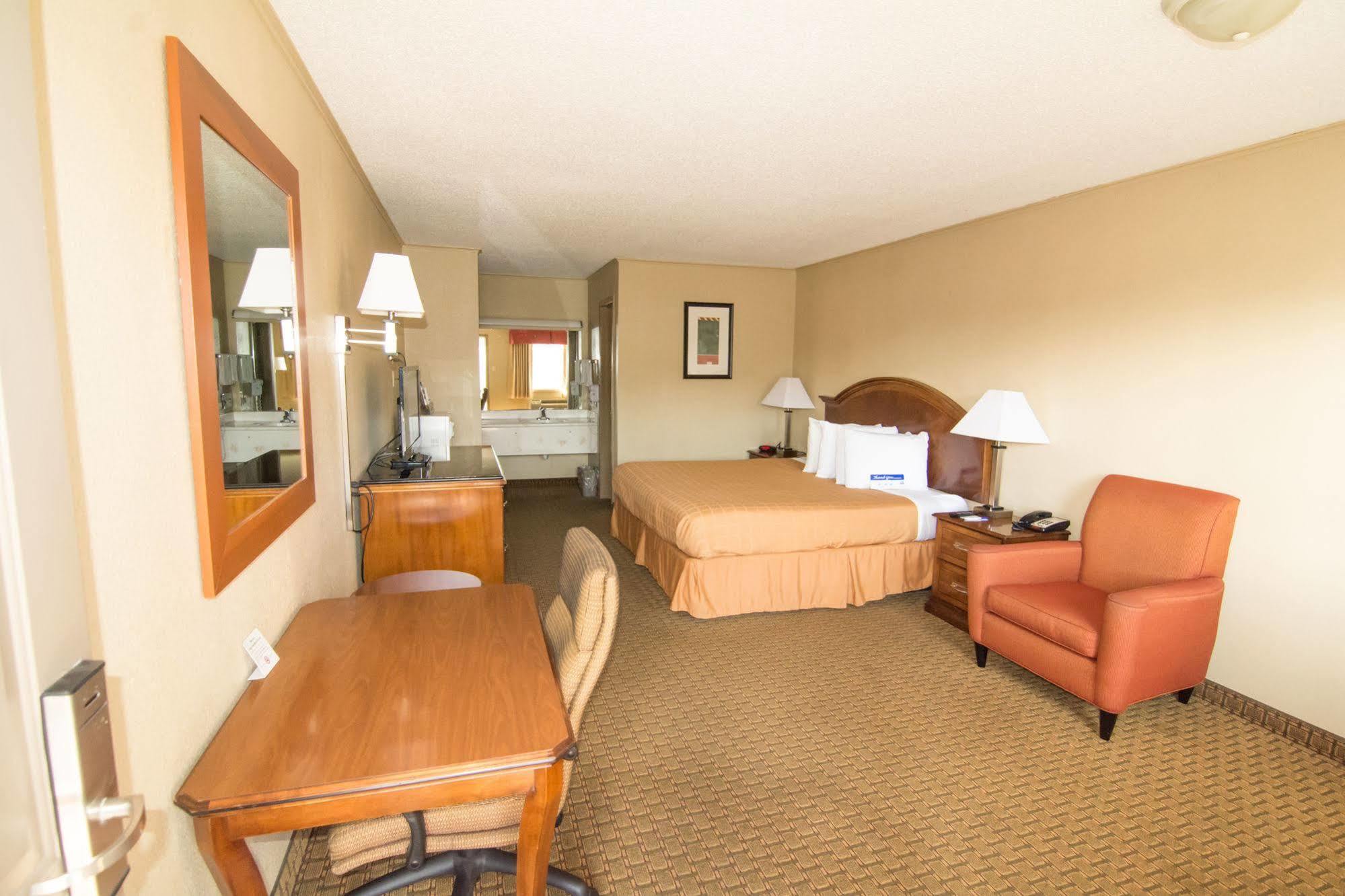 Red Roof Inn Buffalo, Tx Buitenkant foto