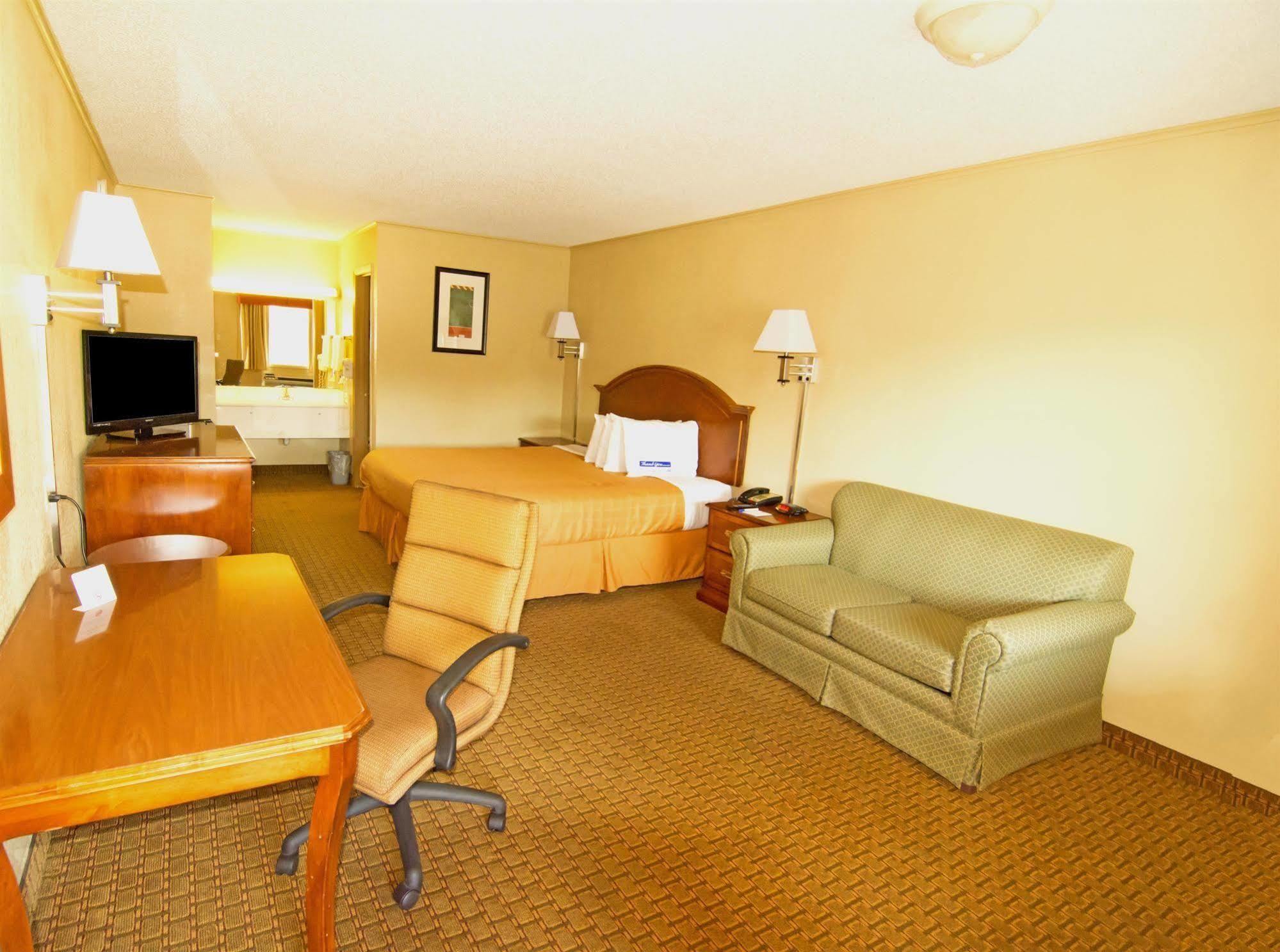 Red Roof Inn Buffalo, Tx Buitenkant foto